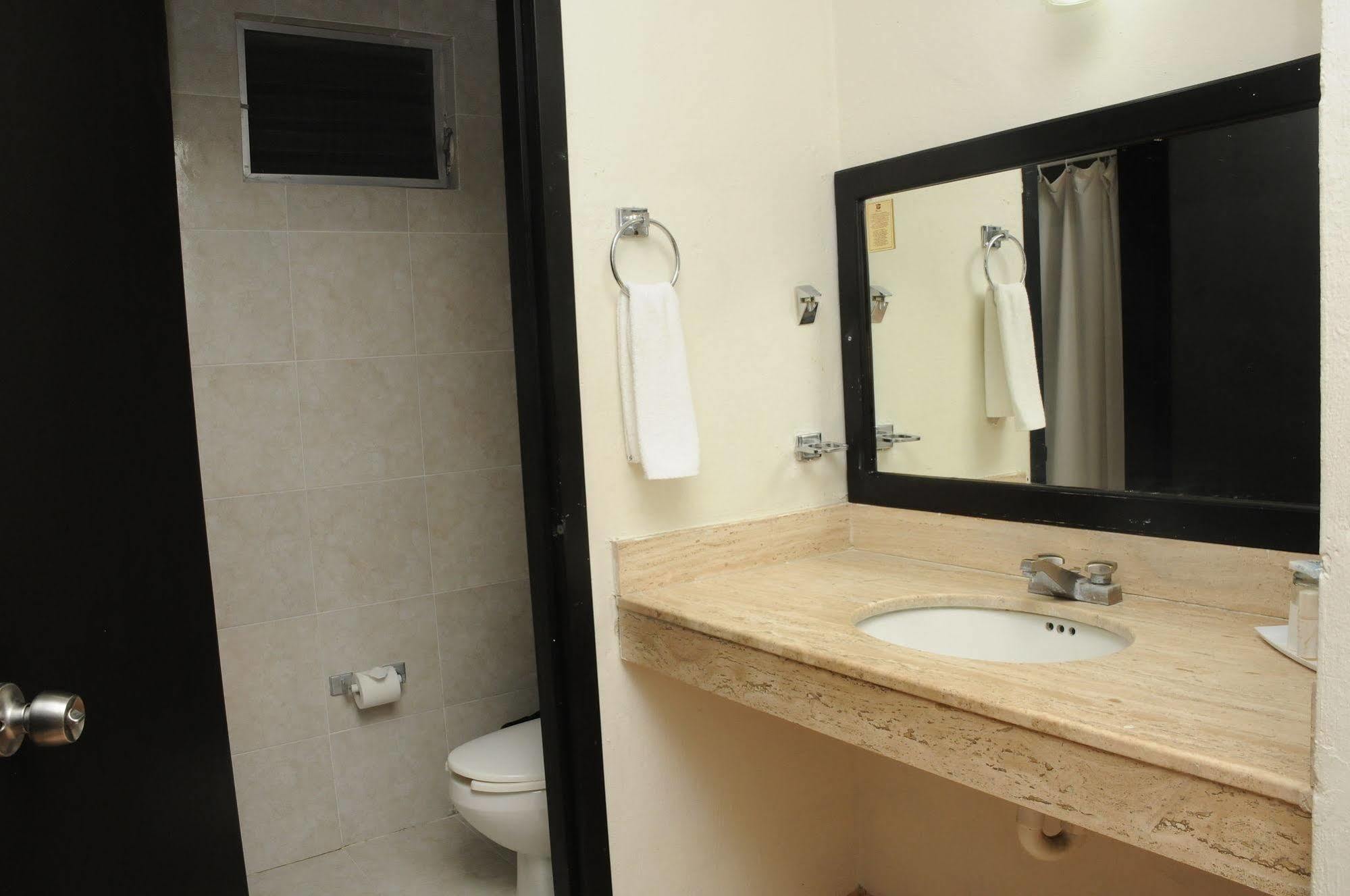 Hotel Marlon Chetumal Ngoại thất bức ảnh